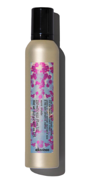 THIS IS A CURL MOISTURIZING MOUSSE